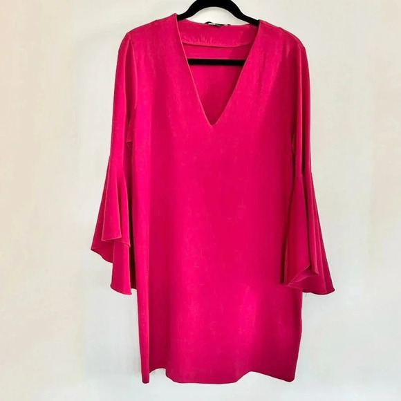 EUC Felicity & Coco Vibrant Pink Bell Sleeve Dress - Picture 2 of 3